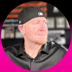 LI YT Profile Pic   Black and White Minimalist LinkedIn Profile Picture